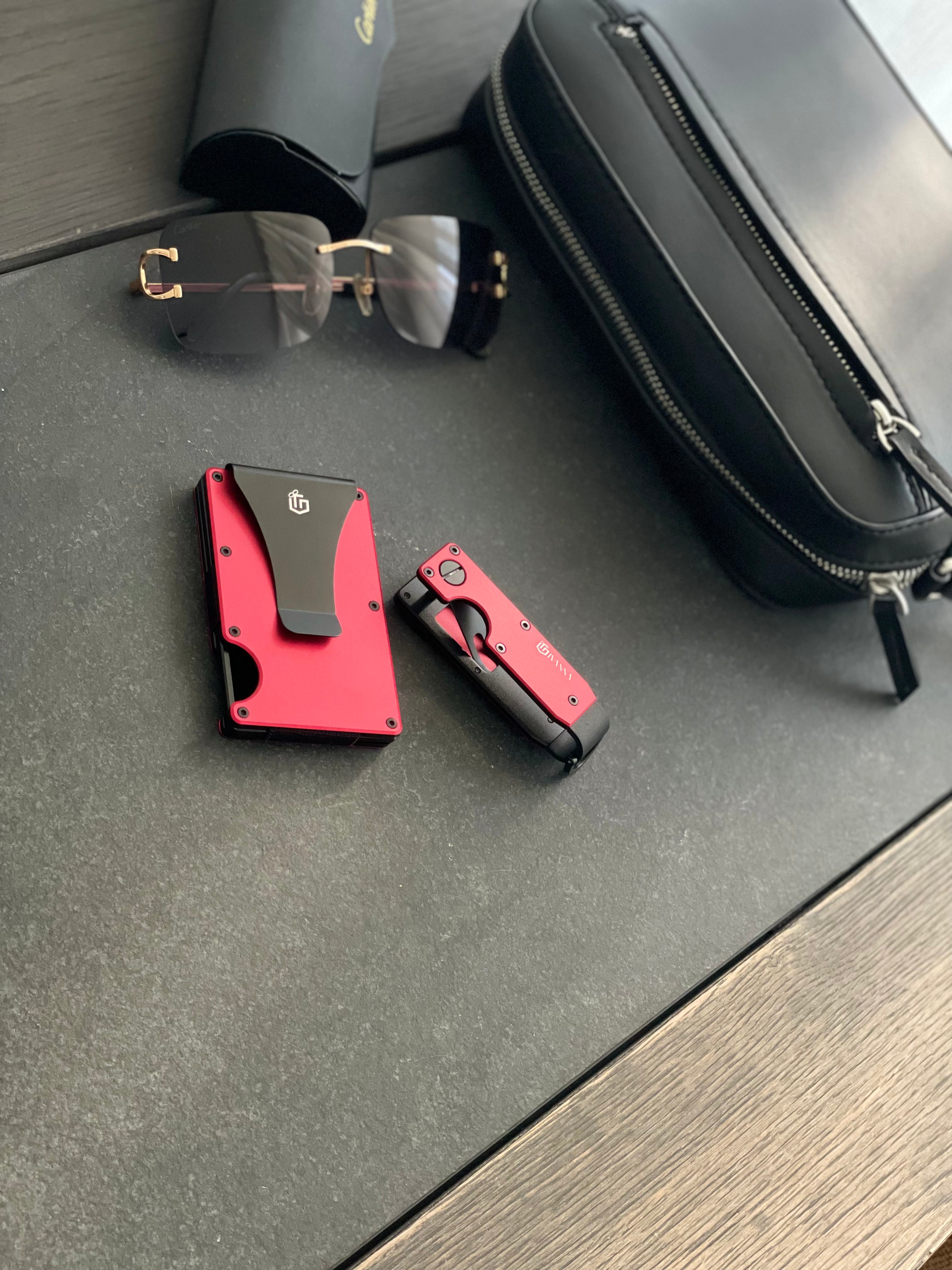 Givanna Keycase - Royal Red