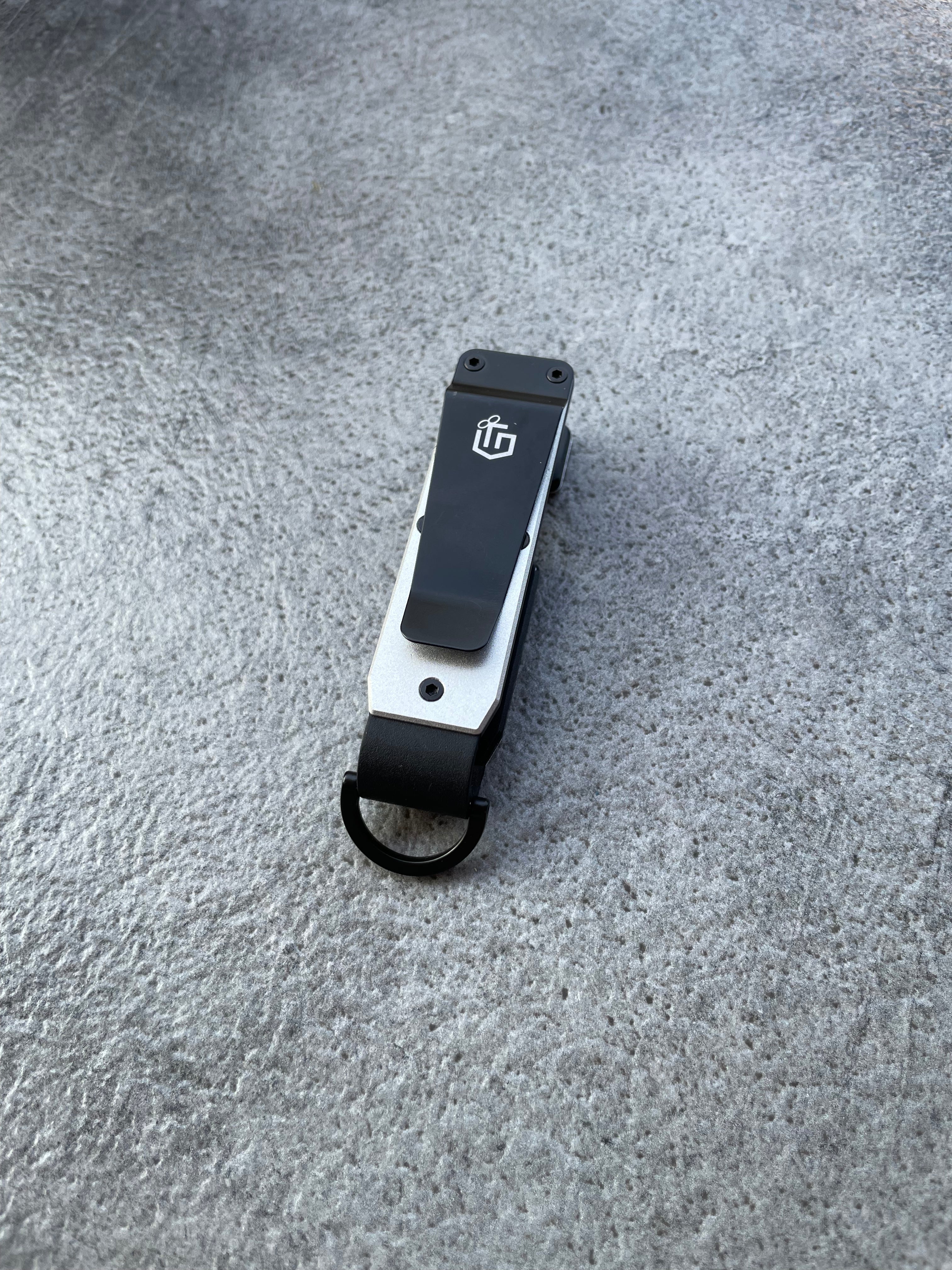 Givanna Keycase | Urban Silver